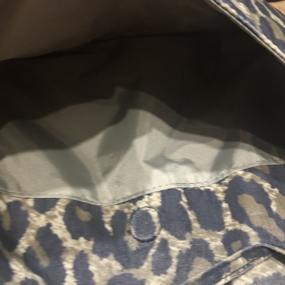 Baggallini leopard crossbody - Picture 7 of 7